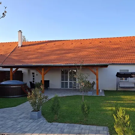Alpakavendeghaz Appartement Balatoncsicso Buitenkant foto