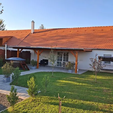 Alpakavendeghaz Appartement Balatoncsicso Buitenkant foto